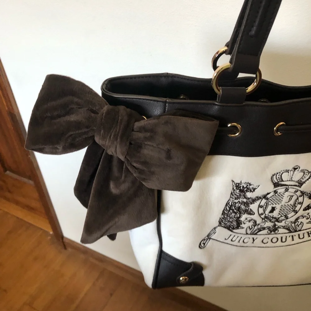 Juicy Couture Daydreamer Scottie Tote Bag - Picture 3 of 6